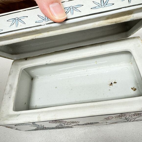 Vintage Chinese Ceramic Trinket Box 8.75" With Lid Crane Bird Floral Home Decor - Picture 7 of 13